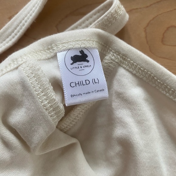 Little and Lively Sun Bonnet - Picture 3 of 3